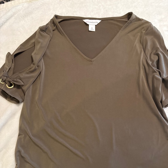 Liz Claiborne stretch top. Olive green. - Picture 1 of 3